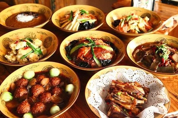 陕西八大碗,关中民俗特色